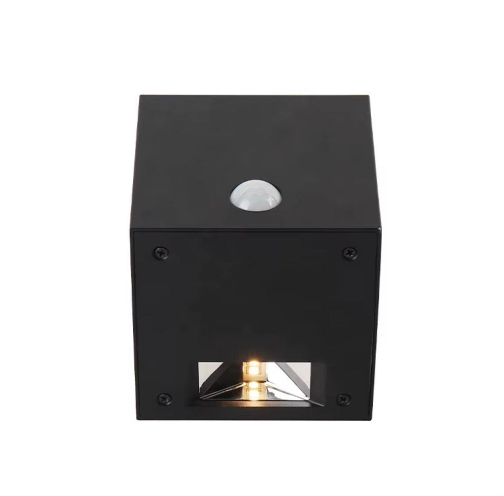 Tredax cube solar wandlamp